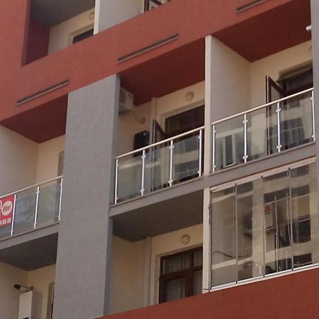 Studio Apartment In Батуми Экстерьер фото