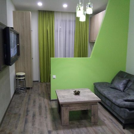 Studio Apartment In Батуми Экстерьер фото