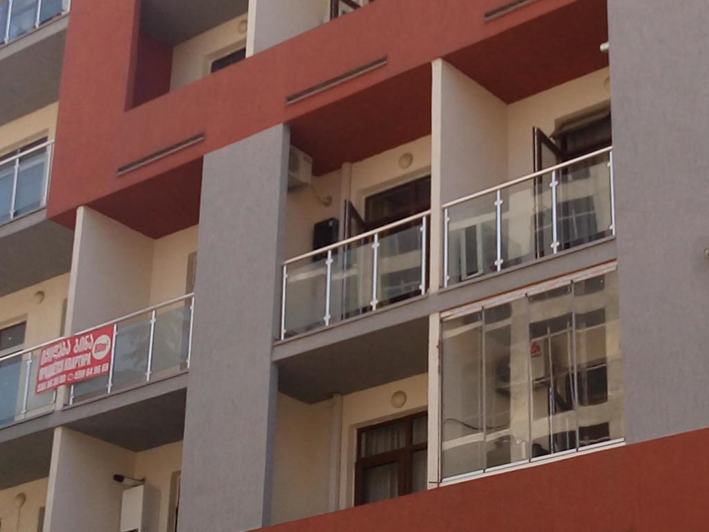 Studio Apartment In Батуми Экстерьер фото