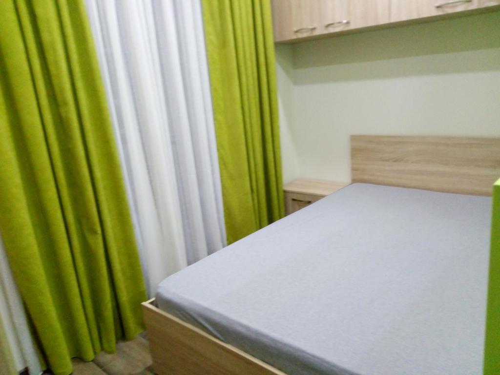 Studio Apartment In Батуми Экстерьер фото